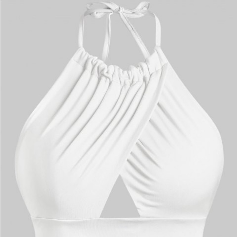 Keyhole Halter Crop Top